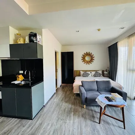 Diamond Apartment Near The Beach